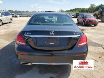 Mercedes Klasa E W213 2020 Mercedes-Benz Klasa E 2020 MERCEDES-BENZ E 350 4MATIC 2.0 Benzyna 255KM, zdjęcie 4