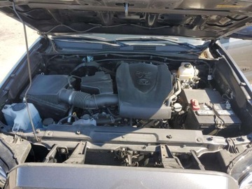 Toyota Tacoma II 2023 Toyota Tacoma 2023, 3.5L, 4x4, DOUBLE CAB, od ubezpieczalni 3.5 Benzyna, zdjęcie 10