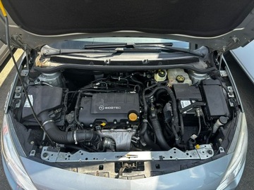 Opel Astra J Hatchback 5d 1.4 Turbo ECOTEC 140KM 2012 Opel Astra 1.4-140KM Nowy silnik świeżo, zdjęcie 23