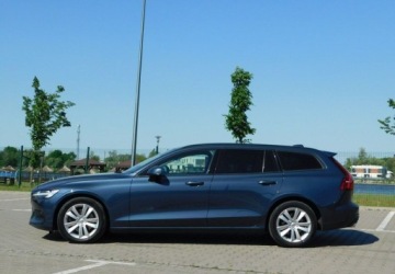 Volvo V60 II  2021 Volvo V60 z Gwarancja Bezwypadkowy Model 2022r 2.0 Benzyna 163KM, zdjęcie 17