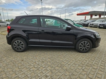 Volkswagen Polo V 2010 Volkswagen Polo 1.6 diesel 75KM, zdjęcie 16