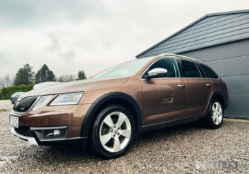 Skoda Octavia III Scout Kombi 2.0 TDI 150KM 2018 Skoda Octavia Scout, Bezwypadkowy, FV23, KredytowanieLeasing, 4x4, DSG, gw, zdjęcie 4