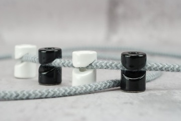 держатель кабеля в керамической оплетке «паук-чердак»