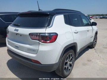 Jeep Compass II 2024 Jeep Compass 2024r, Limited, 4x4, 2.0L 2.0 Benzyna 200KM, zdjęcie 6