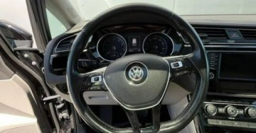 Volkswagen Touran III 1.8 TSI 180KM 2016 Volkswagen Touran Automat Panorama Parktronic Kamera Navi 7Osobowy L, zdjęcie 20