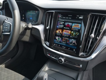 Volvo V60 II  2024 Volvo V60 2,0T 177 aut Hak Ogrz,Kier.+4xFotele Kamera DVD DAB NFC perła TOP, zdjęcie 13