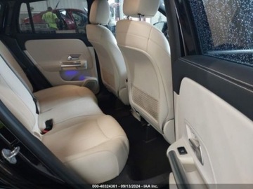 Mercedes GLA II 2021 Mercedes-Benz GLA 250 2021 2.0l 2.0 Benzyna 221KM, zdjęcie 13