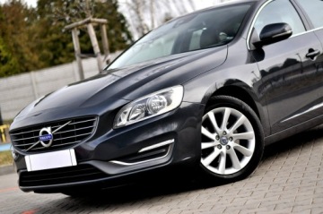 Volvo S60 II Sedan Facelifting 2.0 D4 DRIVE-E 181KM 2014 Volvo S60 2.0 D4 Lift Led FULL OPCJA Skóra Navi, zdjęcie 2