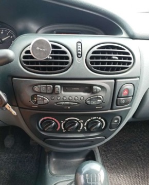 Renault Megane I Sedan 1.4 75KM 1999 Renault Megane Renault Megane 1.4 Benzyna 75KM, zdjęcie 9