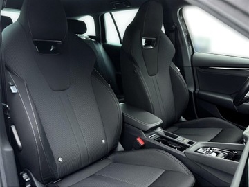 Skoda Octavia IV Liftback 1.5 TSI EVO 150KM 2023 Skoda Octavia 1.5TSI 150KM Sportline DSG l LED Mat, zdjęcie 31