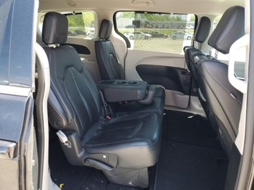 Chrysler Pacifica II 2020 Chrysler Pacifica Touring L Plus 2020 3.6l 3.6 Benzyna 287KM, zdjęcie 11