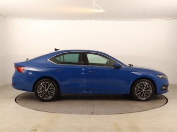 Skoda Octavia IV Liftback 1.5 TSI EVO 150KM 2023 Skoda Octavia 1.5 TSI e-tec, Salon Polska, zdjęcie 5