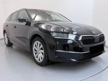 Skoda Octavia IV Liftback 1.5 TSI EVO 150KM 2026 Od ręki - Drive Selection 1.5 TSI mHEV DSG 150KM, zdjęcie 2