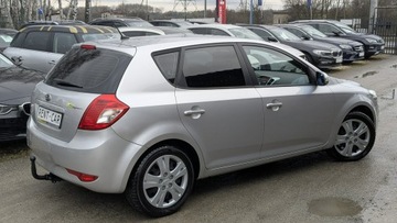 Kia Ceed I Hatchback 5d Facelifting 1.6 CRDi WGT 90KM 2010 Kia Cee'd 1.6D OPŁACONY Bezwypadkowy Klimatronik, zdjęcie 9