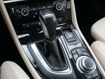 BMW Seria 2 F22-F23-F45-F46 Gran Tourer 218d 150KM 2015 BMW 2 Gran Tourer 218d Gran Tourer, Automat, zdjęcie 15