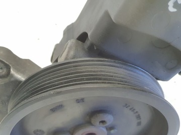 BMW E60 2.0 D ČERPADLO SERVA 7693974125