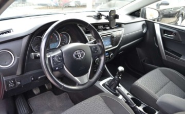 Toyota Auris II Touring Sports 1.3 Dual VVT-i 100 99KM 2014 Toyota Auris 1.3 - Niski przebieg - kamera cofania - climatronic - Oplacony, zdjęcie 22