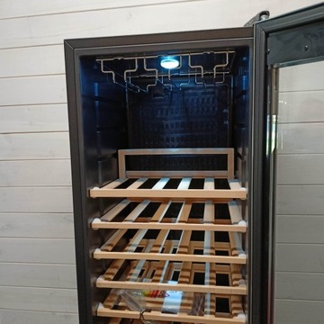 Klarstein Vinamour 46 Uno ВИННЫЙ ОХЛАДИТЕЛЬ