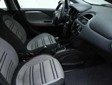 Fiat Punto Grande Punto Hatchback 5d 1.4 Start&amp;Stop 77KM 2011 Fiat Punto 1.4, Salon Polska, Klima ,Bezkolizyjny, zdjęcie 8
