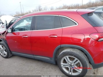 Mercedes GLA II 2021 Mercedes-Benz GLA 2021 r., 2,0L 250 4MATIC 2.0 Benzyna 221KM, zdjęcie 15