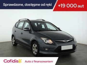 Hyundai i30 I CW Facelifting 1.4 DOHC 109KM 2011 Hyundai i30 1.4 CVVT, Klima
