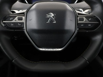 Peugeot 3008 II Crossover 1.6 BlueHDi 120KM 2017 Peugeot 3008 automat virtual cocpit navi czujniki, zdjęcie 20