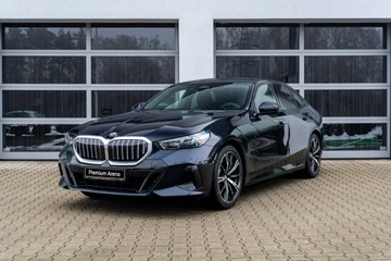 BMW Seria 5 G90-91 Touring 2.0 520d 197KM 2025 BMW 520 xDrive Limuzyna - Dostępny od ręki!, zdjęcie 2