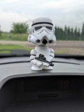 Фигурка автомобиля с кивающей головой - Штурмовик