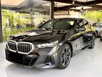 BMW Seria 5 G90-91 2025 BMW Seria 5 520i M Sport 2.0 208KM