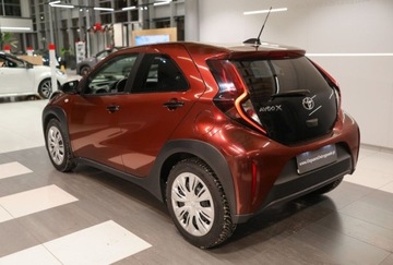 Toyota Aygo X 1.1 VVT-i 72KM 2023 Toyota Aygo X X 1.0 VVT-i Comfort Benzyna 72KM, zdjęcie 3