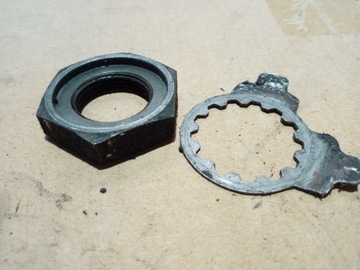 ГАЙКА ВЫХОДНОЙ ЗВЕЗДОЧКИ ДВИГАТЕЛЯ YAMAHA FJ 1200