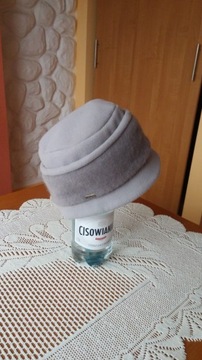 Śliczna popielata ciepła czapeczka na wiosnę i jesień - rozmiar 58
