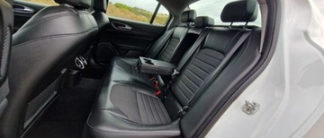 Alfa Romeo Giulia II Sedan 2.0 Turbo 200KM 2017 Alfa Romeo Giulia 2.0T 200KM Automat LED Xenon Skora Navi 2.0 Benzyna, zdjęcie 8