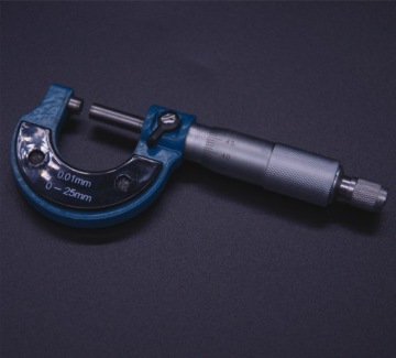 НОНИУСНЫЙ МИКРОМЕТР ВНЕШНИЙ 0,01 ММ 0–25 ММ