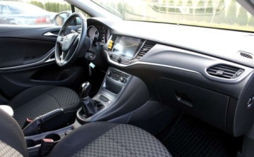 Opel Astra K Hatchback 5d 1.4 Turbo 150KM 2017 Opel Astra 1.4Turbo150KMSewis149tys kmNaviKameraAndroid AutoRok Gwarancji, zdjęcie 8