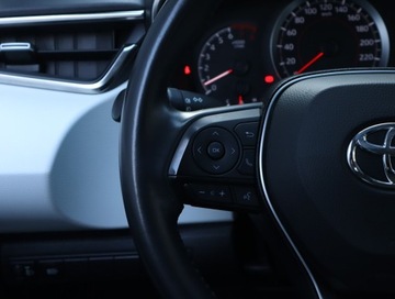 Toyota Corolla XII TS Kombi 1.2 Turbo D-4T 116KM 2019 Toyota Corolla 1.2 Turbo, Salon Polska, zdjęcie 17