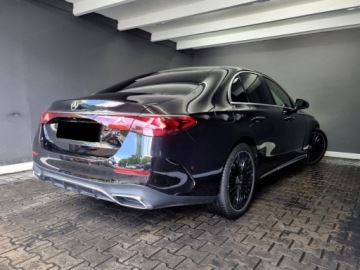 Mercedes Klasa E W214 Sedan 2.0 220d 197KM 2025 E Klasa 220 d 4-Matic AMG 2.0 (197KM) 2025, zdjęcie 1