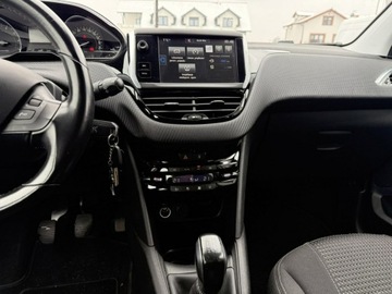 Peugeot 208 I Hatchback 5d Facelifting 1.2 PureTech 82KM 2015 Peugeot 208 Klimatronik*, zdjęcie 14
