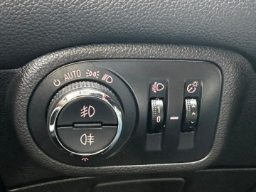 Opel Zafira C Tourer 2.0 CDTI ECOTEC 165KM 2015 Opel Zafira Climatronic Grzane Fotele Czujniki Nav, zdjęcie 28