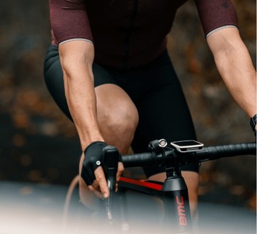 ДЫШАЩИЕ, ПРОТИВОСКОЛЬЗЯЩИЕ ВЕЛОСИПЕДНЫЕ ПЕРЧАТКИ БЕЗ ПАЛЬЦЕВ ROCKBROS M