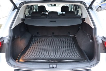Volkswagen Tiguan Allspace SUV 2.0 TDI 150KM 2018 VW Tiguan Allspace 2.0 TDI, Salon Polska, zdjęcie 13