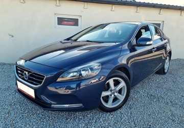 Volvo V40 II Cross Country D2 115KM 2013