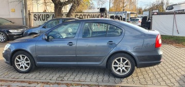 Skoda Octavia II Hatchback Facelifting 1.6 TDI CR DPF 105KM 2009 SKODA OCTAVIA II (1Z5) 1.6 TDI 105 KM, zdjęcie 5