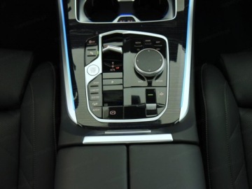 BMW X5 G05 SUV Facelifting 3.0 30d 298KM 2025 BMW X5 xDrive30d Sport Suv 3.0 (298KM) 2025, zdjęcie 11