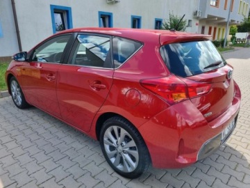 Toyota Auris II 2013 Toyota Auris Auris II Edition Klima Alu Navi Tempomat Ladny 1.8 Hybryda, zdjęcie 2