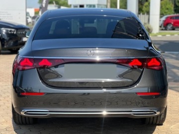 Mercedes Klasa E W214 Sedan 2.0 200 204KM 2026 E Klasa 200 4-Matic Exclusive 2.0 (204KM) 2026, zdjęcie 1