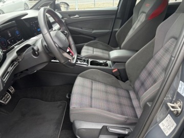 Volkswagen Golf VIII GTI 2.0 TSI 245KM 2024 Volkswagen Golf TSI 245KM GTI Pakiet Black LED Matrix HarmanKardon Key, zdjęcie 10