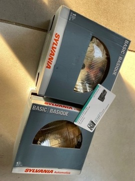 Вставка галогенной лампы передней Mercedes 107 USAt