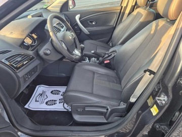 Renault Megane III Grandtour 1.9 dCi 130KM 2011 Renault Megane RENAULT MEGANE III BOSE SKORA ALU NAVI stan bdb 1.9 dci 130, zdjęcie 7