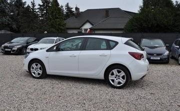 Opel Astra J Hatchback 5d 1.4 Turbo ECOTEC 140KM 2010 Opel Astra 1.4 Turbo Benzyna Xenon Tempomat Cz. parkowania INFINITI 1.4, zdjęcie 9
